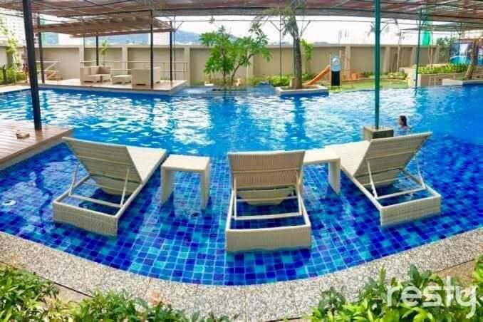 Horizon 101 A4 Near Robinson Mall Free Pool Wifi 宿务 外观 照片